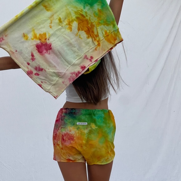 ZAMDESIGNZ sweatshirt - Picture 9 of 10